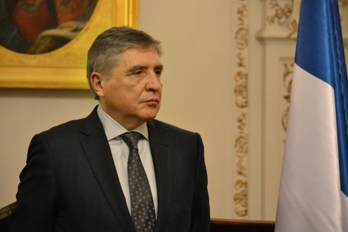 Скандал вокруг Ельцин Центра: директор обвинил медиа Соловьева в травле сотрудницы | Глава Ельцин Центра потребовал наказать авторов «УРАЛLIVE» за травлю сотрудницы Скандал вокруг Ельцин Центра: директор обвинил медиа Соловьева в травле сотрудницы | Глава Ельцин Центра потребовал наказать авторов «УРАЛLIVE» за травлю сотрудницы