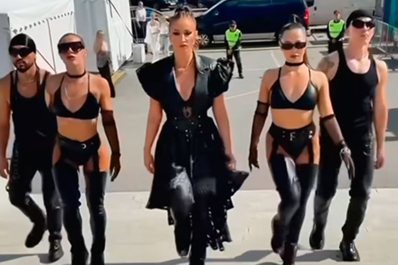 Собчак призвала запретить Бузовой выступать в нижнем белье перед школьниками, вспомнив уроки «голой вечеринки» | Ксения Собчак требует запретить Ольге Бузовой выступать в нижнем белье перед школьниками Собчак призвала запретить Бузовой выступать в нижнем белье перед школьниками, вспомнив уроки «голой вечеринки» | Ксения Собчак требует запретить Ольге Бузовой выступать в нижнем белье перед школьниками