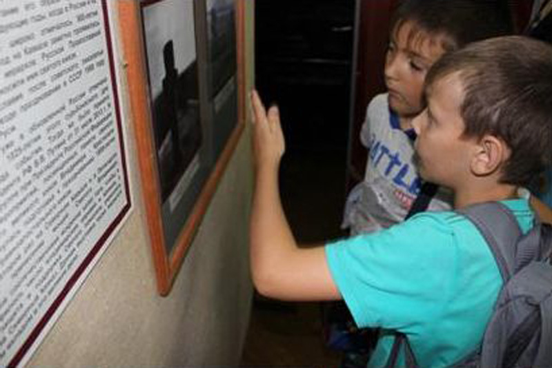 В Пятигорском краеведческом музее состоялось открытие выставки «Святой равноапостольный князь Владимир – креститель Руси» В Пятигорском краеведческом музее состоялось открытие выставки «Святой равноапостольный князь Владимир – креститель Руси»