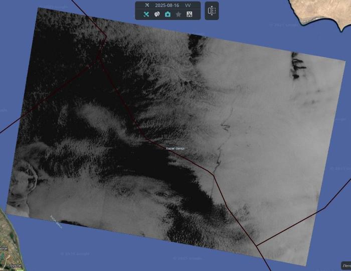 В Каспийском море зафиксировали загрязнение площадью 82 км² | На Каспии заметили пятно площадью 82 км² В Каспийском море зафиксировали загрязнение площадью 82 км² | На Каспии заметили пятно площадью 82 км²