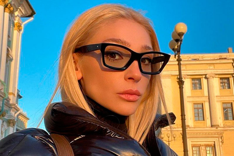 С Ивлеевой и её бизнес-партнёров взыскали более семи миллионов за аренду обанкротившегося бара "Капельница" | Скандал вокруг Ивлеевой: 7,3 миллиона рублей за закрытие бара 'Капельница'" С Ивлеевой и её бизнес-партнёров взыскали более семи миллионов за аренду обанкротившегося бара "Капельница" | Скандал вокруг Ивлеевой: 7,3 миллиона рублей за закрытие бара 'Капельница'"