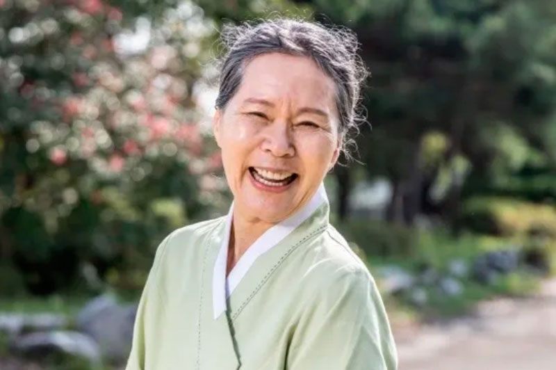 Скончалась от рака желудка актриса сериала «Игра в кальмара» Ли Джу-щиль | Актриса из сериала «Игра в кальмара» Ли Джу-щиль умерла на 82-м году жизни Скончалась от рака желудка актриса сериала «Игра в кальмара» Ли Джу-щиль | Актриса из сериала «Игра в кальмара» Ли Джу-щиль умерла на 82-м году жизни