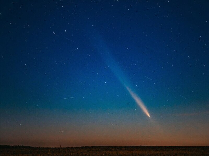 Комета, о которой говорит весь мир. Видео | Комету ATLAS, пролетевшую над Россией, наблюдал весь мир