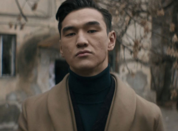 Нурлана Сабурова выдворили из России за нарушение миграционного законодательства | Стендапера Нурлана Сабурова выдворили из России