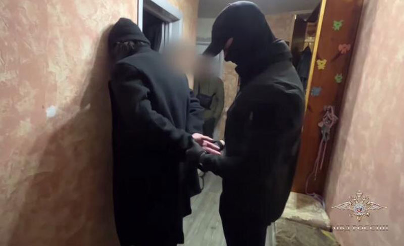 В Иркутской области задержан подозреваемый в поджоге подстанции по указанию мошенников | В Иркутской области задержали поджигателя подстанции по указанию мошенников В Иркутской области задержан подозреваемый в поджоге подстанции по указанию мошенников | В Иркутской области задержали поджигателя подстанции по указанию мошенников