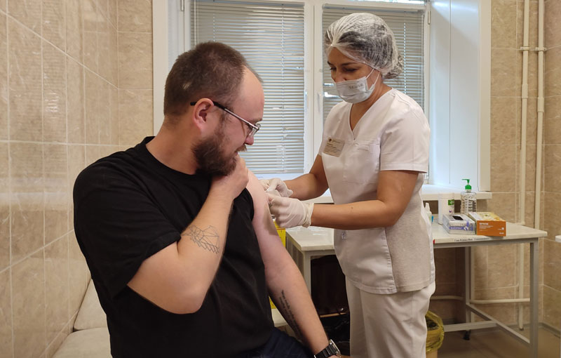 Эксперт: привитые тоже могут заразиться гриппом — что важно знать | Физиолог Калюжин объяснил, чем опасен грипп даже для привитых Эксперт: привитые тоже могут заразиться гриппом — что важно знать | Физиолог Калюжин объяснил, чем опасен грипп даже для привитых