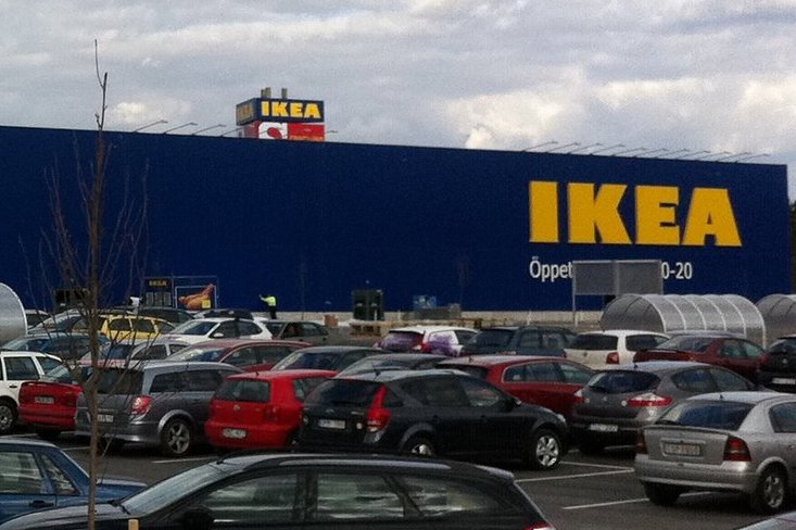 В магазине IKEA в Швеции зарезали двух посетителей В магазине IKEA в Швеции зарезали двух посетителей