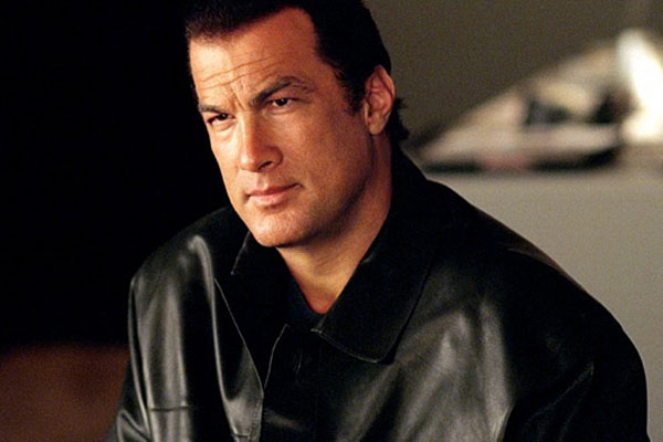 Дмитрий Рогозин попросил Стивена Сигала об услуге Дмитрий Рогозин попросил Стивена Сигала об услуге