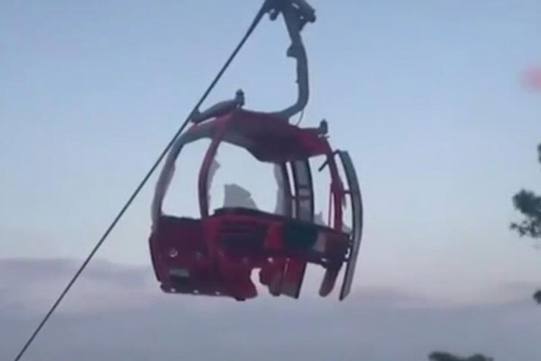 Арестованы подозреваемые: развитие ситуации в расследовании аварии на фуникулере в Анталье | Пять человек арестовали после смертельной аварии на фуникулере в Анталье Арестованы подозреваемые: развитие ситуации в расследовании аварии на фуникулере в Анталье | Пять человек арестовали после смертельной аварии на фуникулере в Анталье