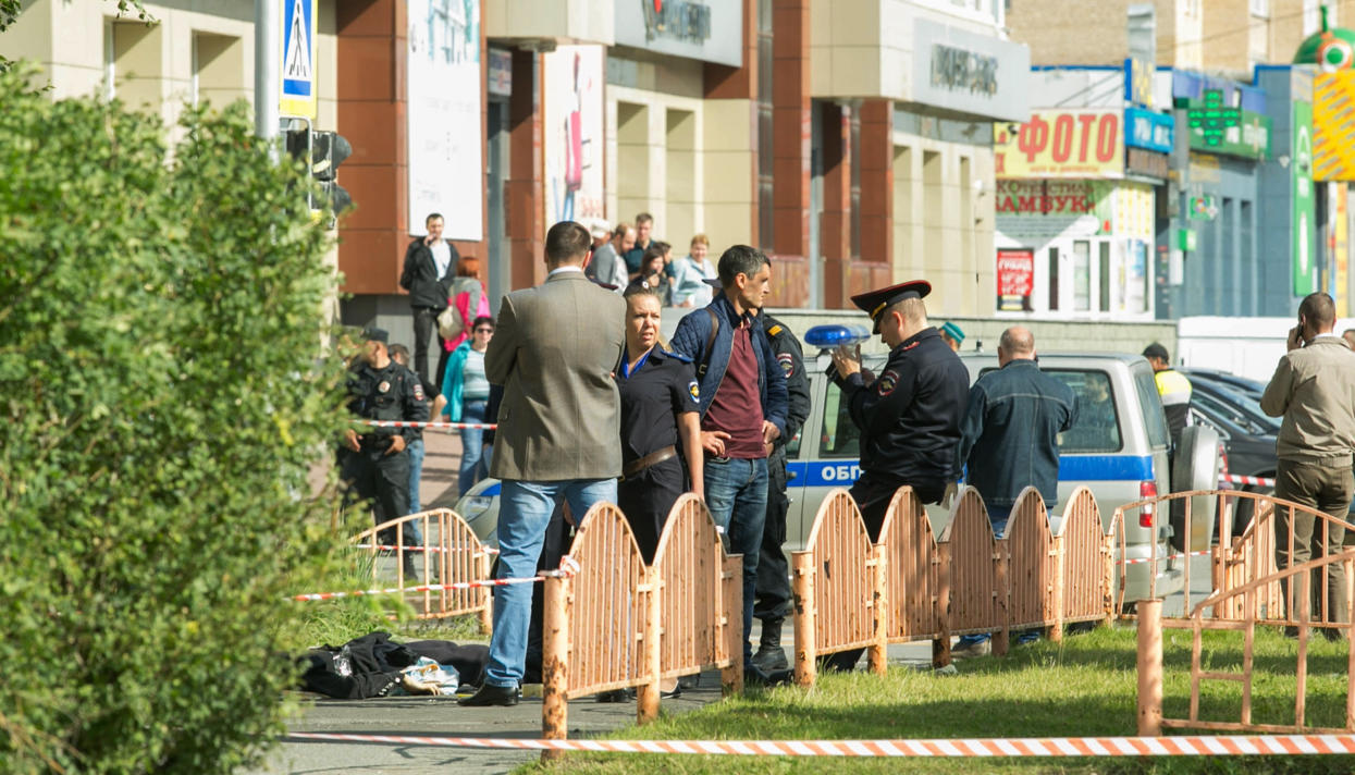 Федеральные телеканалы проигнорировали бойню в Сургуте. В России такого быть не может Федеральные телеканалы проигнорировали бойню в Сургуте. В России такого быть не может