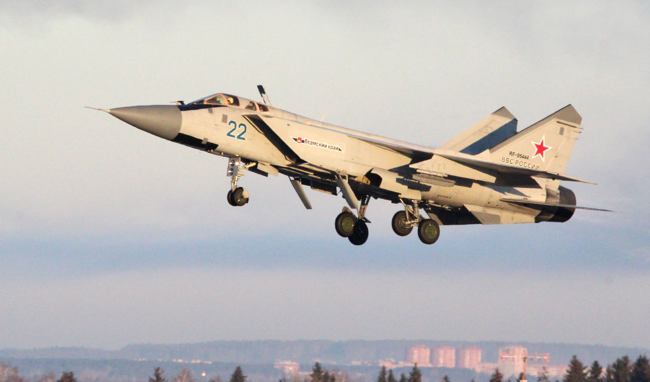 Истребители МиГ-31БМ применят ракеты «воздух-воздух» на учении в Бурятии Истребители МиГ-31БМ применят ракеты «воздух-воздух» на учении в Бурятии