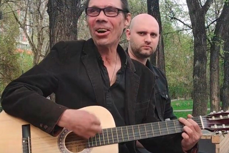 На Урале арестовали сооснователя «Смысловых галлюцинаций» Бурдина | Суд Екатеринбурга арестовал сооснователя «Смысловых галлюцинаций» Бурдина На Урале арестовали сооснователя «Смысловых галлюцинаций» Бурдина | Суд Екатеринбурга арестовал сооснователя «Смысловых галлюцинаций» Бурдина