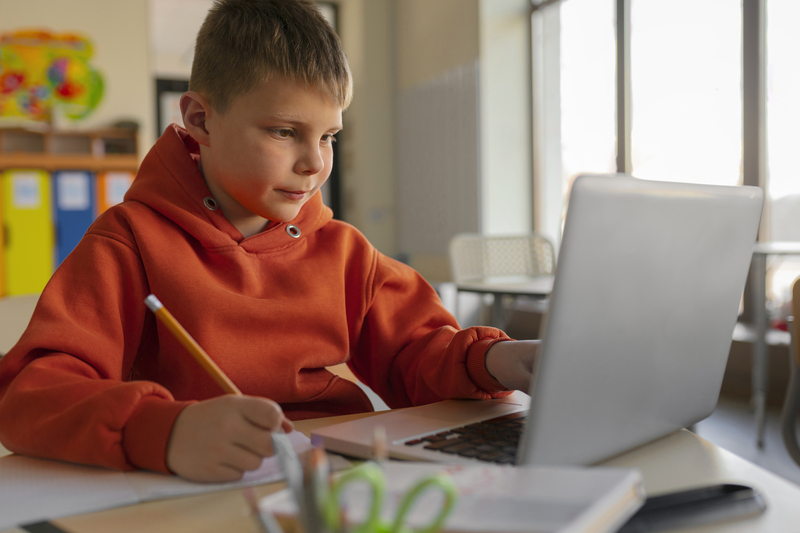 Минпросвещения РФ: к 2030 году появится национальная система искусственного интеллекта для школ | Минпросвещения планирует внедрить ИИ в школы к 2030 году Минпросвещения РФ: к 2030 году появится национальная система искусственного интеллекта для школ | Минпросвещения планирует внедрить ИИ в школы к 2030 году