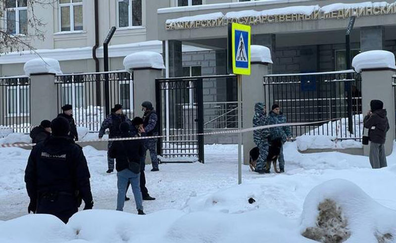 Шесть пострадавших, среди них ребёнок: что известно о ЧП в Уфе | В Уфе мужчина с ножом напал на людей в общежитии Шесть пострадавших, среди них ребёнок: что известно о ЧП в Уфе | В Уфе мужчина с ножом напал на людей в общежитии