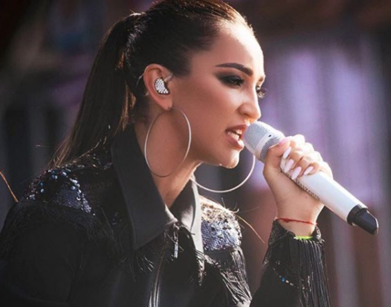 Коньяк, кальян, шестеро охранников: стали известны детали райдера Бузовой Коньяк, кальян, шестеро охранников: стали известны детали райдера Бузовой