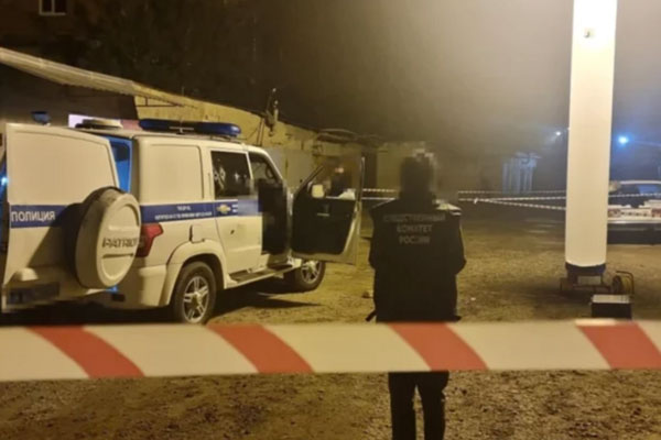 В Карачаево-Черкесии после убийства полицейских ввели план «Сирена» | Убиты двое российских полицейских, третий ранен В Карачаево-Черкесии после убийства полицейских ввели план «Сирена» | Убиты двое российских полицейских, третий ранен