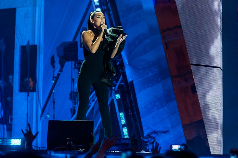 Скандальный развод Алсу и Яна Абрамова: правда о изменах и 18-летнем браке | Певица Алсу подает на развод после 18 лет брака: что произошло? Скандальный развод Алсу и Яна Абрамова: правда о изменах и 18-летнем браке | Певица Алсу подает на развод после 18 лет брака: что произошло?