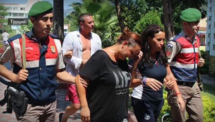 Со вкусом халявы: российские туристы попались в столовой дорогого отеля Со вкусом халявы: российские туристы попались в столовой дорогого отеля