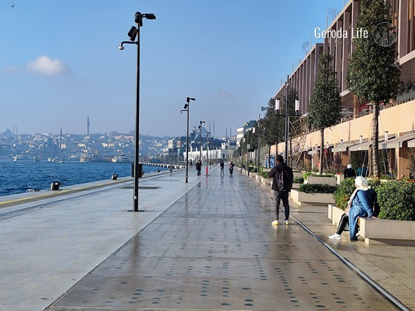 Скандал в Турции: Россиянку напугали вторжением в номер из-за критики отеля | В Турции вскрыли чемодан россиянки из-за плохих отзывов об отеле Скандал в Турции: Россиянку напугали вторжением в номер из-за критики отеля | В Турции вскрыли чемодан россиянки из-за плохих отзывов об отеле