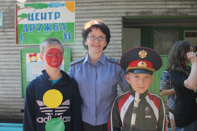 В Вологодской области сотрудники полиции провели для детей тематический праздник В Вологодской области сотрудники полиции провели для детей тематический праздник