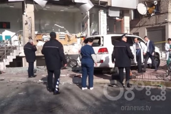 Восемь человек пострадали при взрыве у границы Албании и Черногории Восемь человек пострадали при взрыве у границы Албании и Черногории