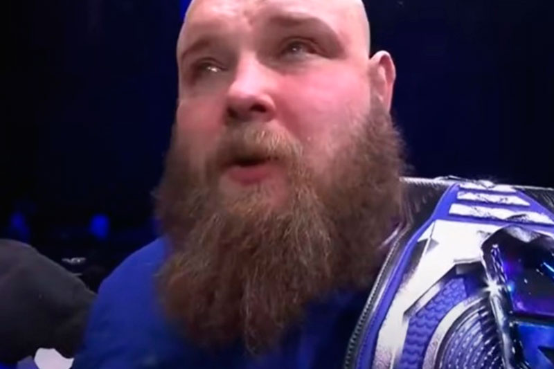 «Теперь все знают, что я самый сильный!» — Василий Камоцкий, по прозвищу Пельмень, стал чемпионом Power Slap! | Российский боец Василий Камоцкий завоевал титул чемпиона Power Slap в финале лиги пощёчин