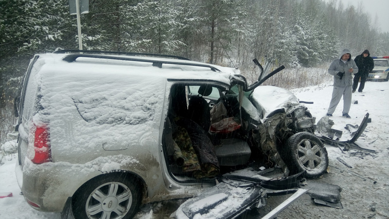 На Среднем Урале в ДТП погиб человек, трое ранены На Среднем Урале в ДТП погиб человек, трое ранены