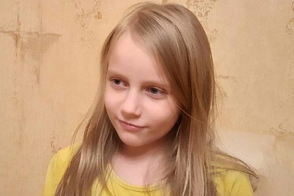 Отец 9-летней студентки МГУ рассказал, что его дочери обещали сломать руку Отец 9-летней студентки МГУ рассказал, что его дочери обещали сломать руку