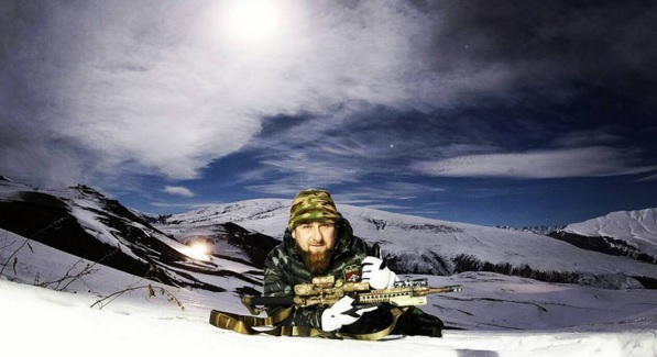 Кадыров с винтовкой : "Кто не понял, тот поймет"