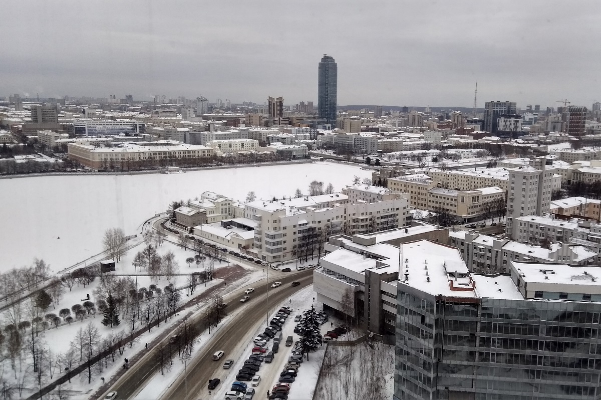 Мэр Екатеринбурга подвел итоги своей работы за год. Он рассказал о плюсах. А мы о минусах