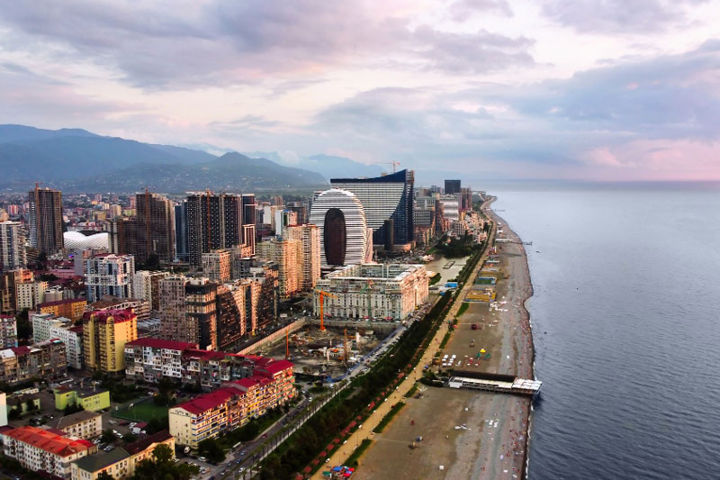 В Грузии россиянка пела песню «В последний раз» и погибла | Российская туристка погибла в Грузии, напевая песню «В последний раз»