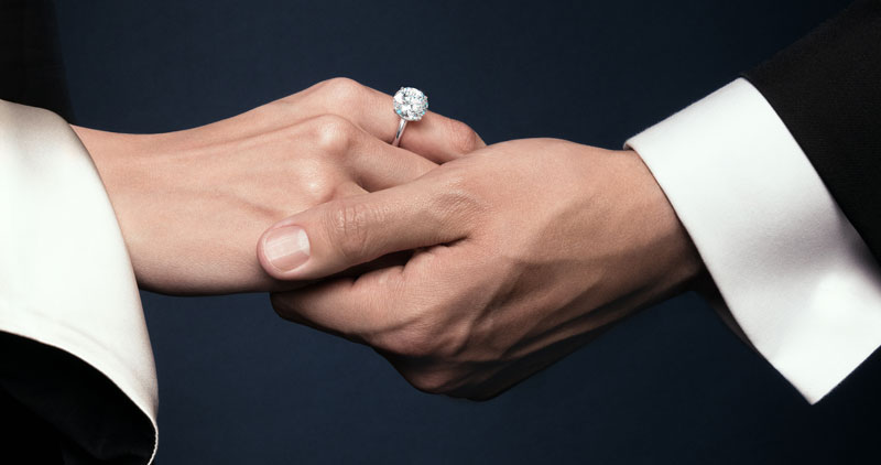 В Москве показали инвестиционные бриллианты ALROSA стоимостью до 70 млн рублей | В Москве представили бриллианты за десятки миллионов рублей