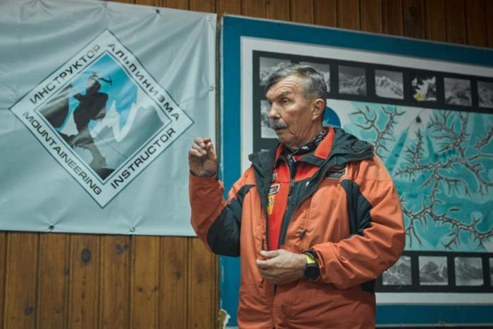 Под камнепадом в Кабардино-Балкарии погиб известный альпинист Александр Расторгуев | В Кабардино-Балкарии под камнепадом погиб экс-президент федерации альпинизма Кубани Под камнепадом в Кабардино-Балкарии погиб известный альпинист Александр Расторгуев | В Кабардино-Балкарии под камнепадом погиб экс-президент федерации альпинизма Кубани