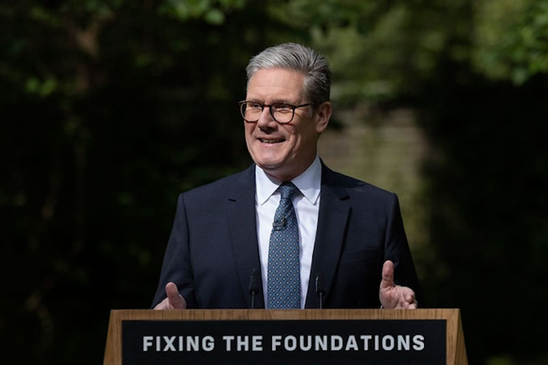 Британия выступила за отправку своей армии на Украину | Стармер заявил о поддержке идеи отправить войска Британии на Украину Британия выступила за отправку своей армии на Украину | Стармер заявил о поддержке идеи отправить войска Британии на Украину