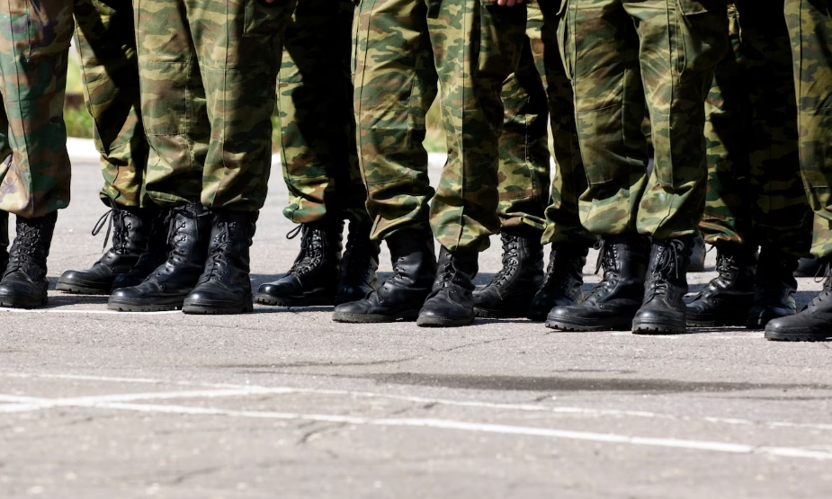 В Госдуму внесли законопроект о повышении призывного возраста до 30 лет В Госдуму внесли законопроект о повышении призывного возраста до 30 лет