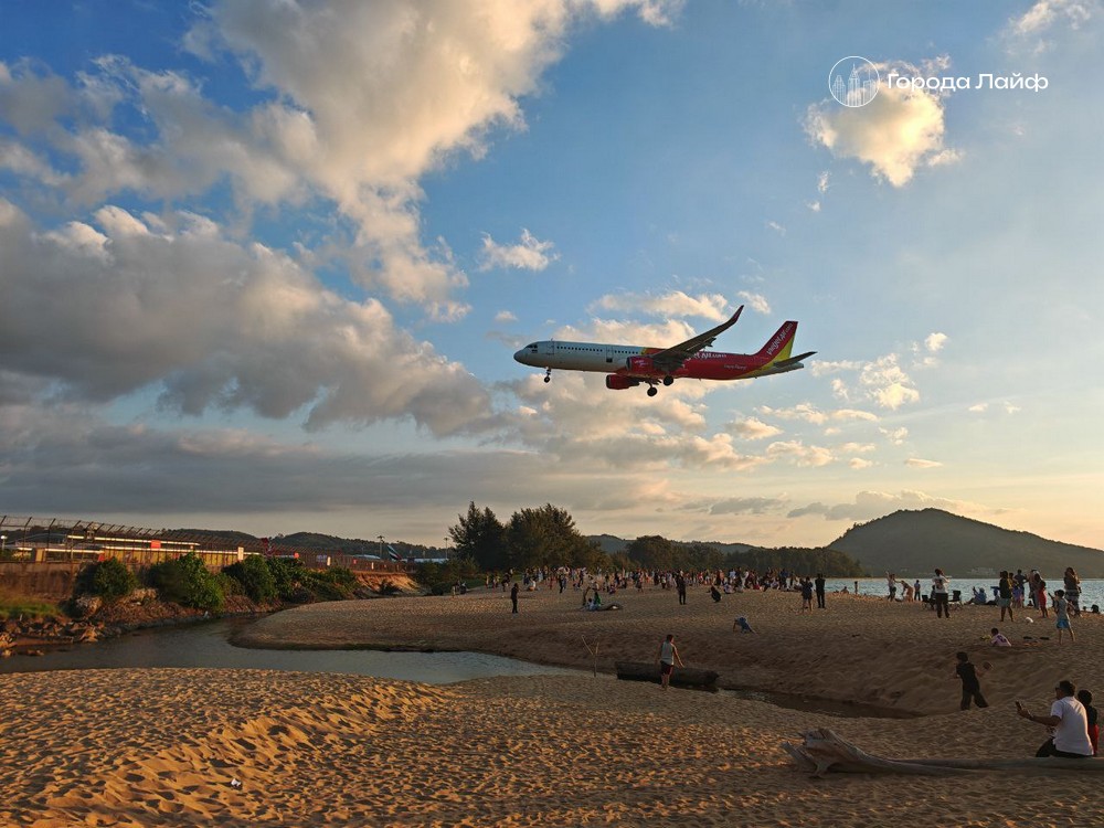 Рейс Стамбул–Актобе приземлился в степи Актау после шести часов полёта | Самолёт Стамбул–Актобе приземлился в Актау Рейс Стамбул–Актобе приземлился в степи Актау после шести часов полёта | Самолёт Стамбул–Актобе приземлился в Актау