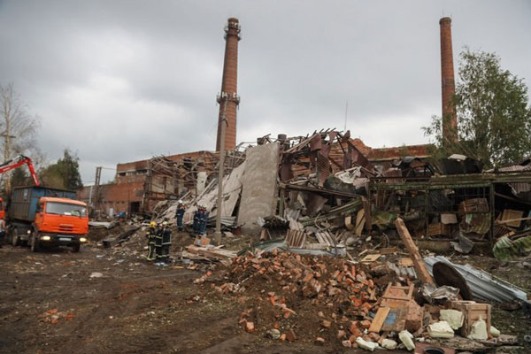 На месте взрыва в Сергиевом Посаде найдены 48 фрагментов тел На месте взрыва в Сергиевом Посаде найдены 48 фрагментов тел