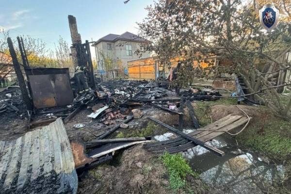 Пятеро детей погибли в результате пожара в частном доме Астрахани | В сгоревшем доме Астрахани нашли тела пятерых детей Пятеро детей погибли в результате пожара в частном доме Астрахани | В сгоревшем доме Астрахани нашли тела пятерых детей