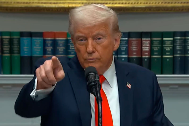 Трамп рассказал, что помешало России взять Киев за пять часов | Трамп: ВС РФ вошли бы в Киев за пять часов, если бы не застряли в грязи Трамп рассказал, что помешало России взять Киев за пять часов | Трамп: ВС РФ вошли бы в Киев за пять часов, если бы не застряли в грязи