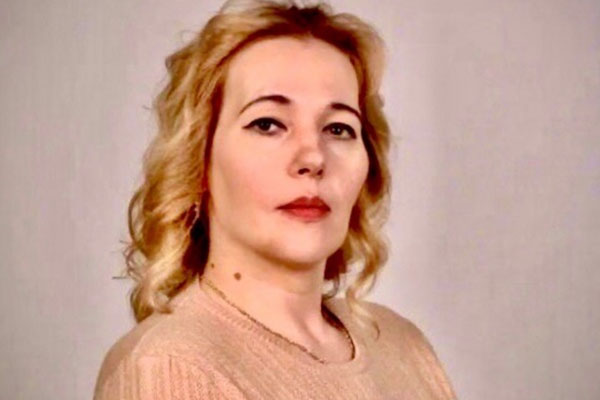 Умерла супруга депутата от «Единой России» Дёмина, обвинившая его в побоях | Умерла жена депутата-единоросса, ранее обвинившая его в побоях Умерла супруга депутата от «Единой России» Дёмина, обвинившая его в побоях | Умерла жена депутата-единоросса, ранее обвинившая его в побоях