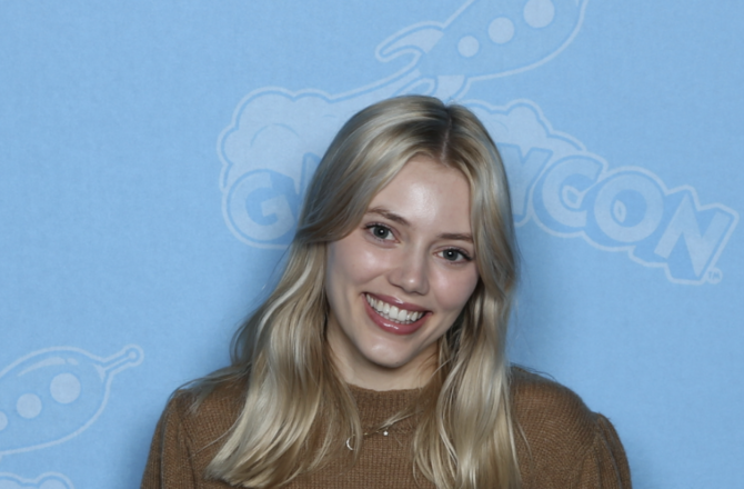 Звезда «Очень странных дел» приостановила карьеру из-за домогательств