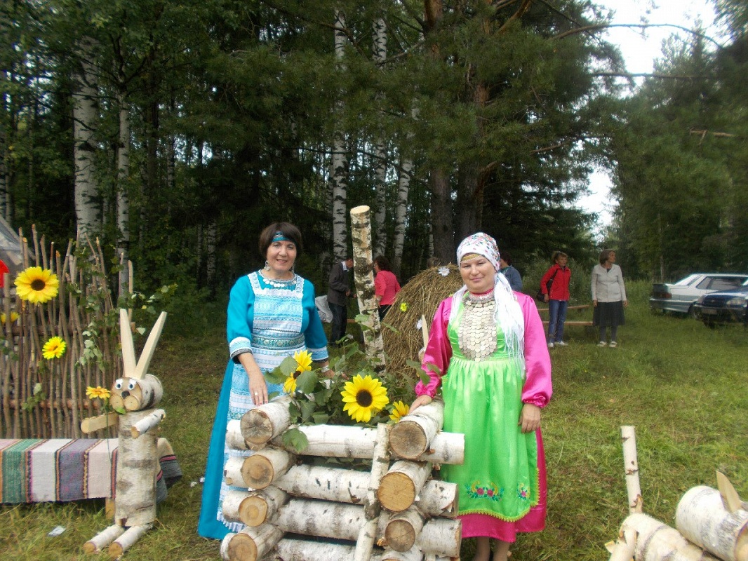 В деревне Светозарево Слободского района Кировской области прошел праздник первого урожая «Выль джук» В деревне Светозарево Слободского района Кировской области прошел праздник первого урожая «Выль джук»