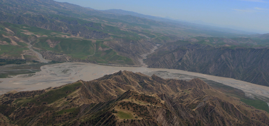 Беспилотная авиации впервые выполнила ночные полеты в горах Памира Беспилотная авиации впервые выполнила ночные полеты в горах Памира