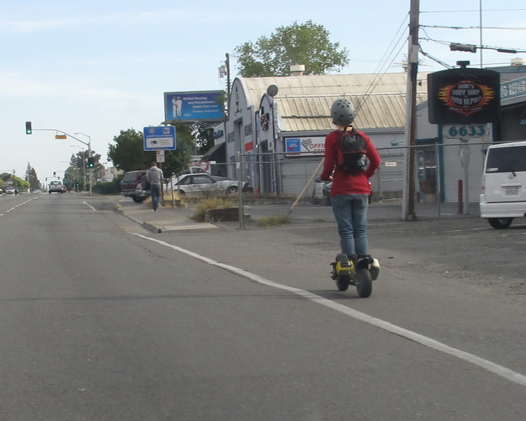 Для получения водительских прав россиянам придётся ответить на вопросы о самокатах Для получения водительских прав россиянам придётся ответить на вопросы о самокатах