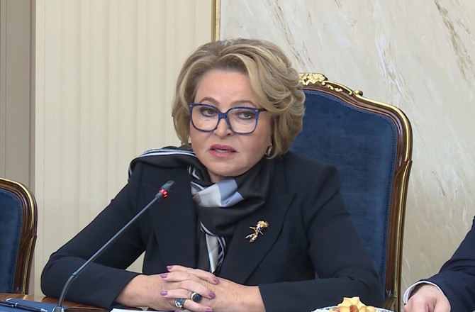 Матвиенко предложила провести переговоры с Украиной на уровне парламентов Матвиенко предложила провести переговоры с Украиной на уровне парламентов