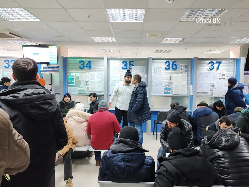 Московские суды после теракта в «Крокусе» выдворили из России 403 мигранта | Суды Москвы после атаки на «Крокус» выдворили из страны более 400 мигрантов