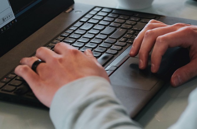 Знакомство через интернет закончилось групповым изнасилованием Знакомство через интернет закончилось групповым изнасилованием