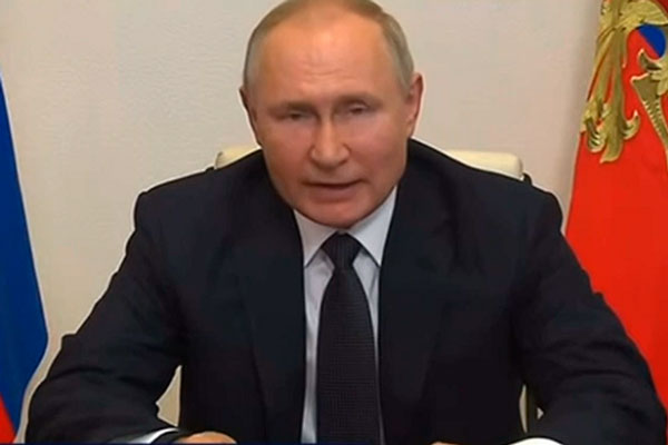 Новую выплату в 50 тысяч рублей предложил Владимир Путин Новую выплату в 50 тысяч рублей предложил Владимир Путин