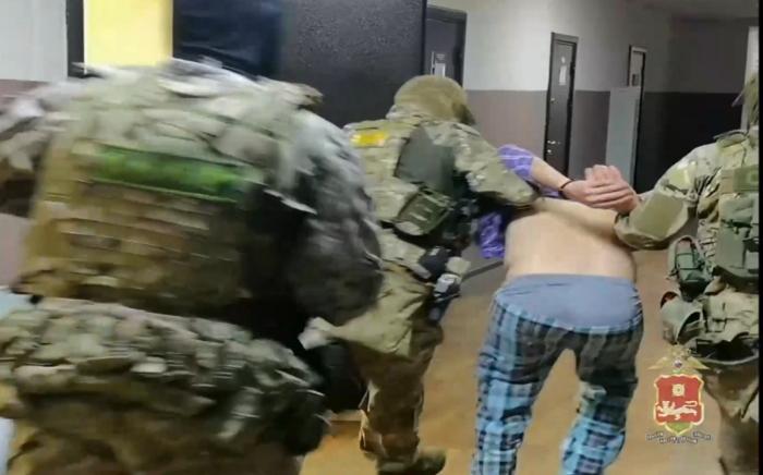 Мужчина из Хакасии пригрозил взорвать полицию из-за перебоев со связью | Житель Хакасии напугал силовиков из-за проблем с интернетом Мужчина из Хакасии пригрозил взорвать полицию из-за перебоев со связью | Житель Хакасии напугал силовиков из-за проблем с интернетом