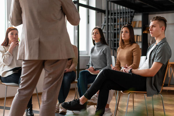 В Минфине заявили, что иностранцы подают десятки заявок на продажу бизнеса в России | Минфин: комиссия ежемесячно получет заявки на продажу иностранного бизнеса В Минфине заявили, что иностранцы подают десятки заявок на продажу бизнеса в России | Минфин: комиссия ежемесячно получет заявки на продажу иностранного бизнеса